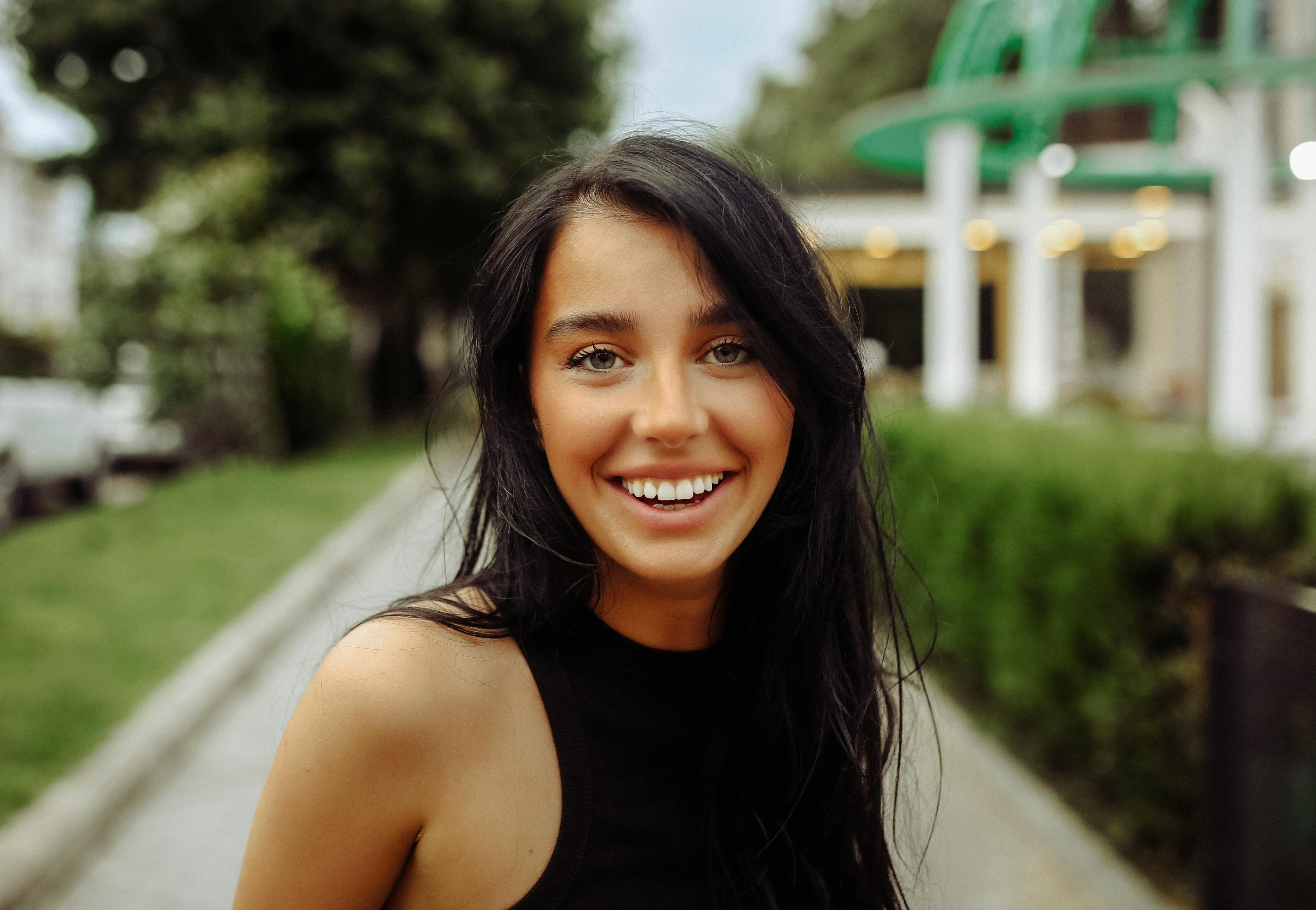 files/pexels-achi-murusidze-2064615248-33384007_2.jpg