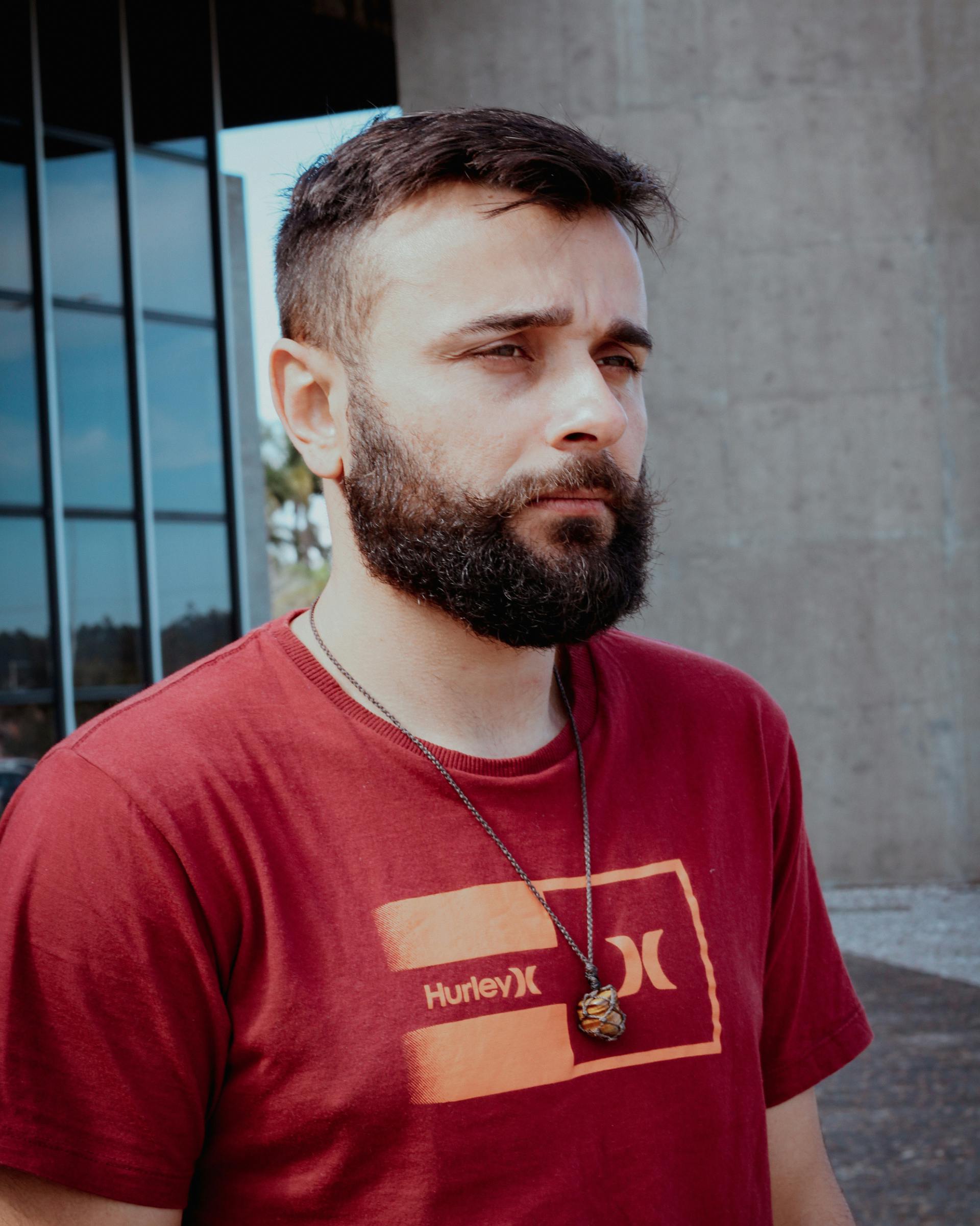 files/pexels-andre-duarte-415996680-15050280.jpg